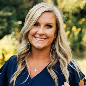 Meet your Posher, Dana